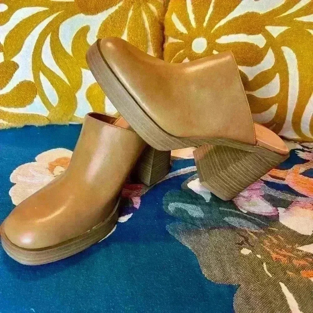 Universal Thread Clogs